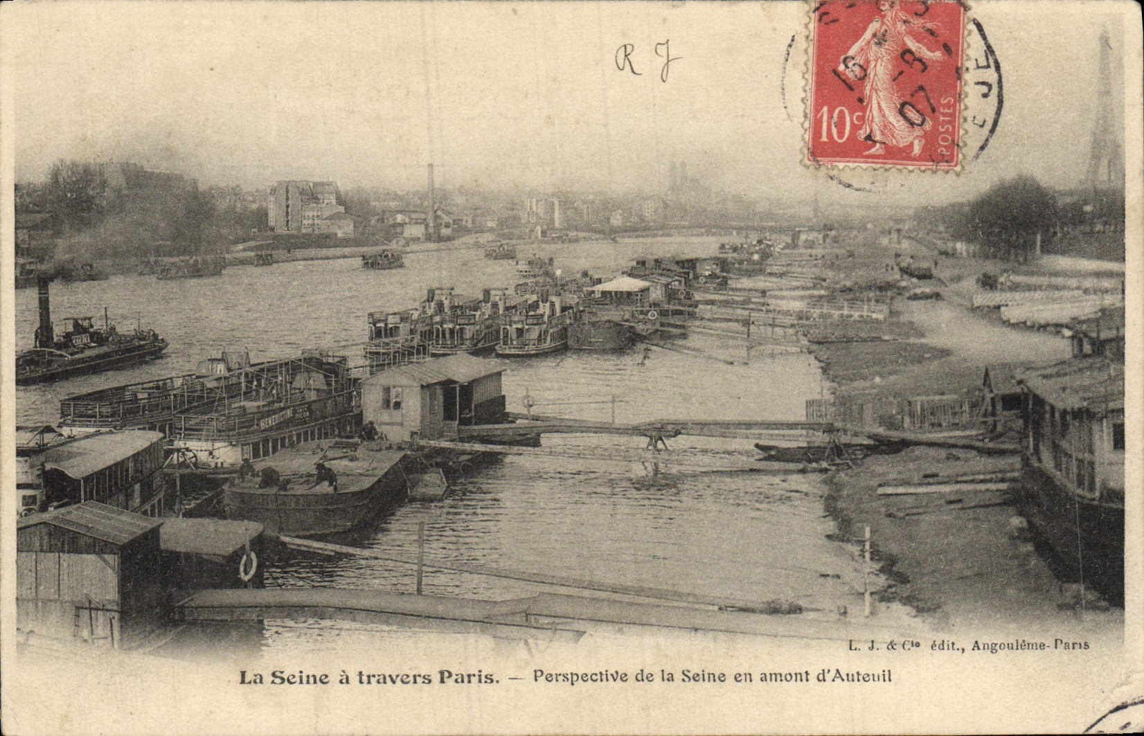 VINTAGE POSTCARD the Perspective Seine through Paris of the Seine upstream of Auteuil Boats