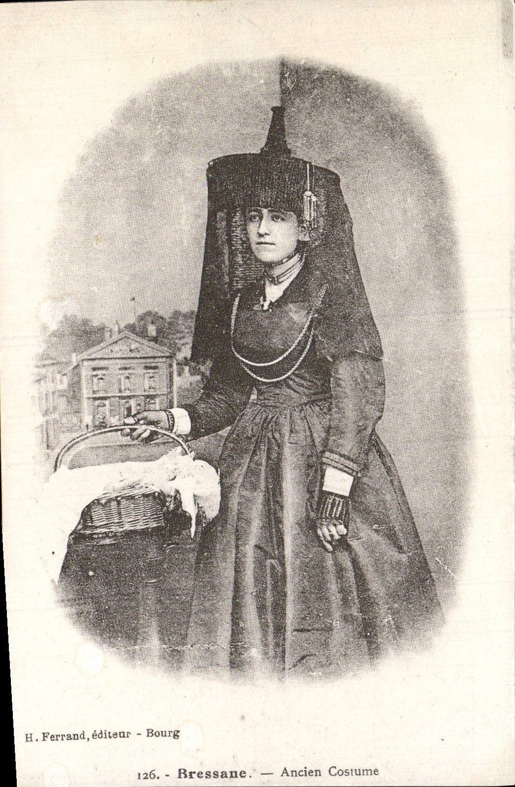 REPRO Bressane Old Costume Woman Folklore