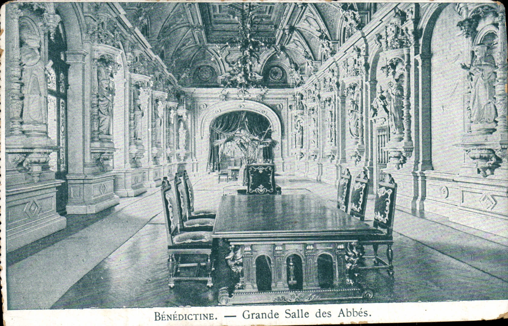 VINTAGE POSTCARD Benedictine Big room of the Abbots
