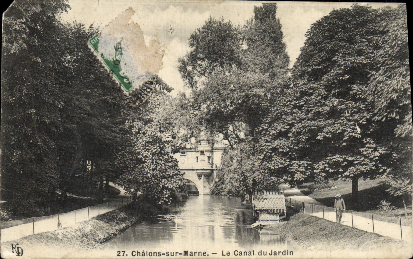 VINTAGE POSTCARD Trawl-nets on the Marne the Canal of the Garden