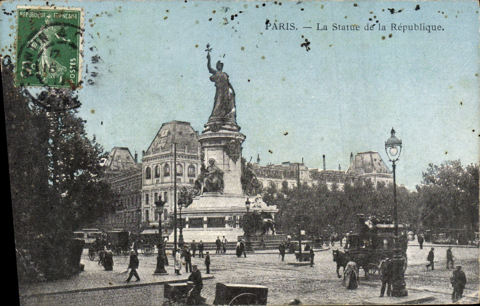VINTAGE POSTCARD Paris the Statue Of Repbulique