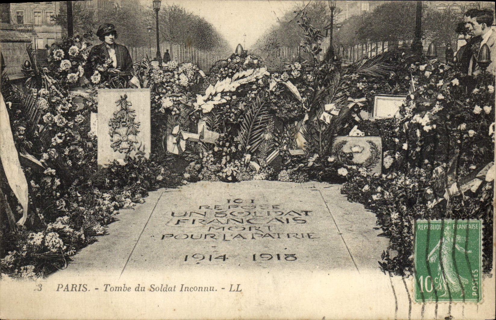 CPA Paris Tombeau Du Soldat Inconnu Militaria