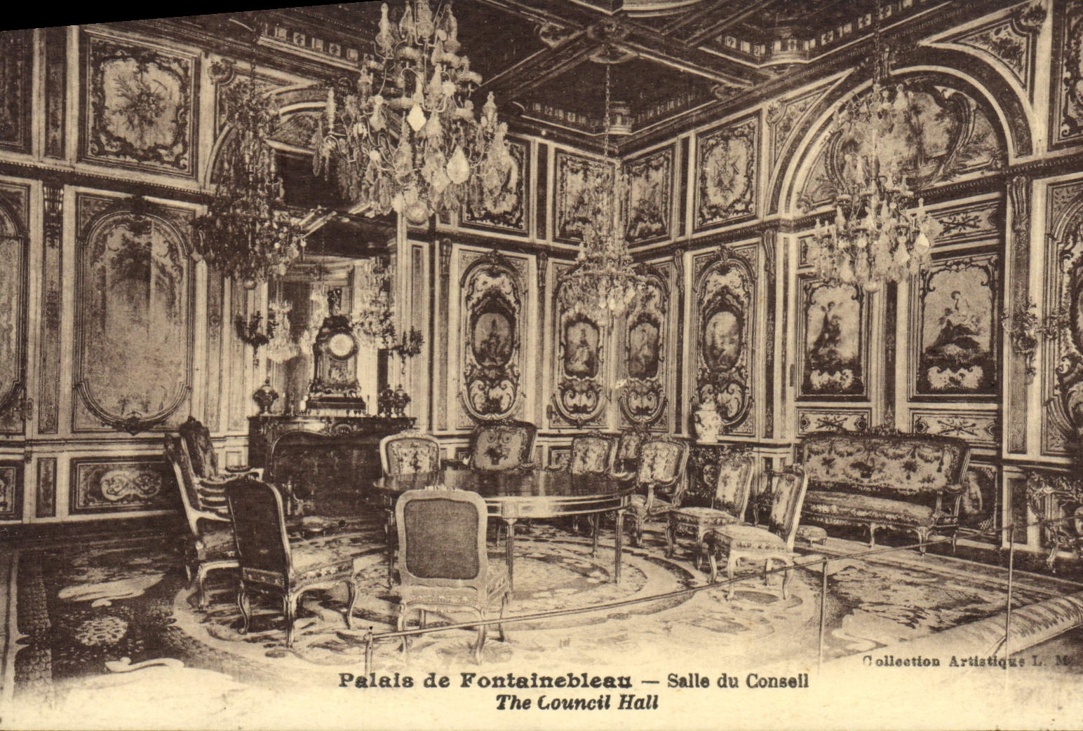 VINTAGE POSTCARD Palate of Fontainebleau Room of Consell