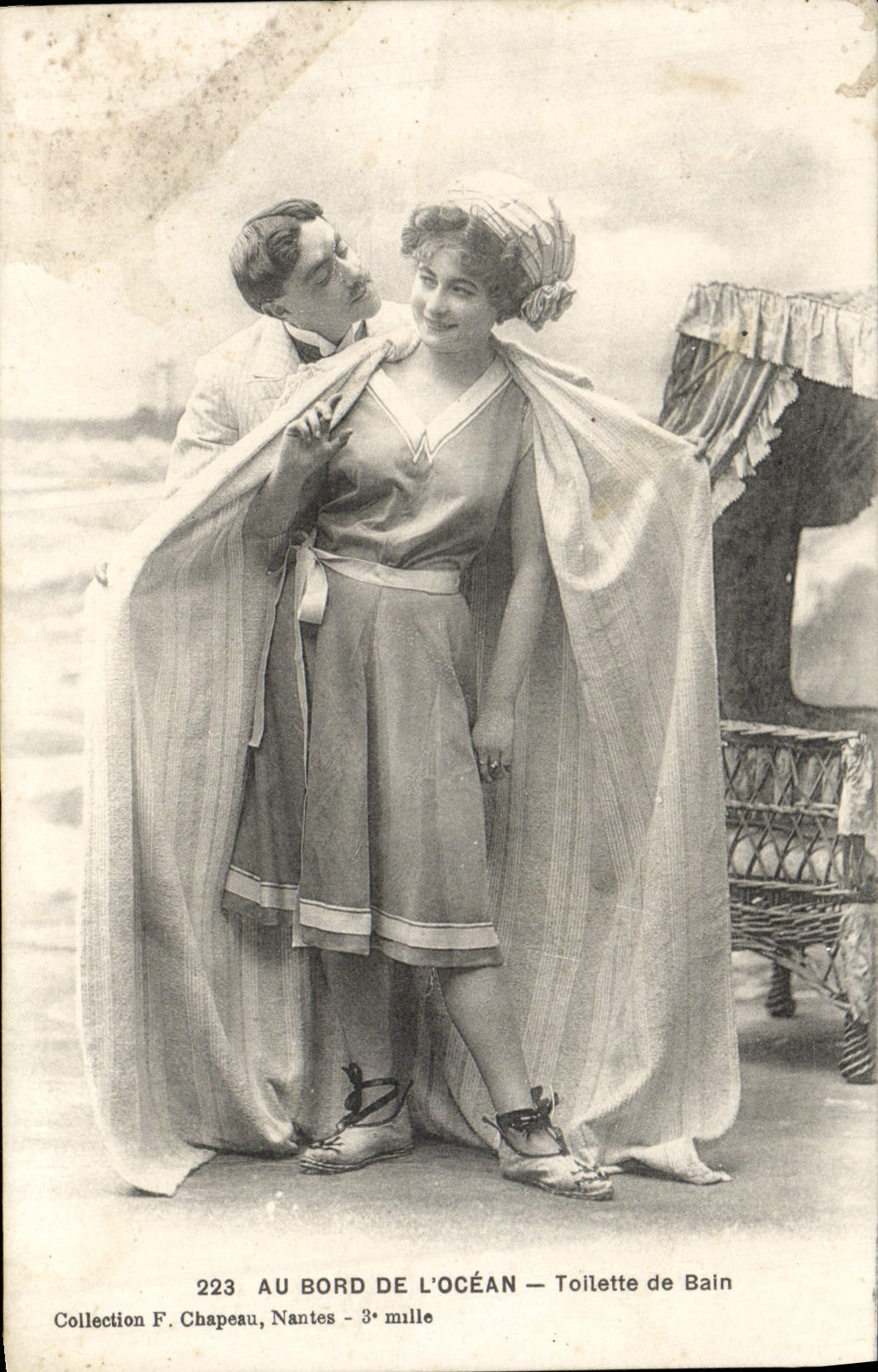 VINTAGE POSTCARD Fantasy Woman At the edge of the Ocean Toilet of Bath