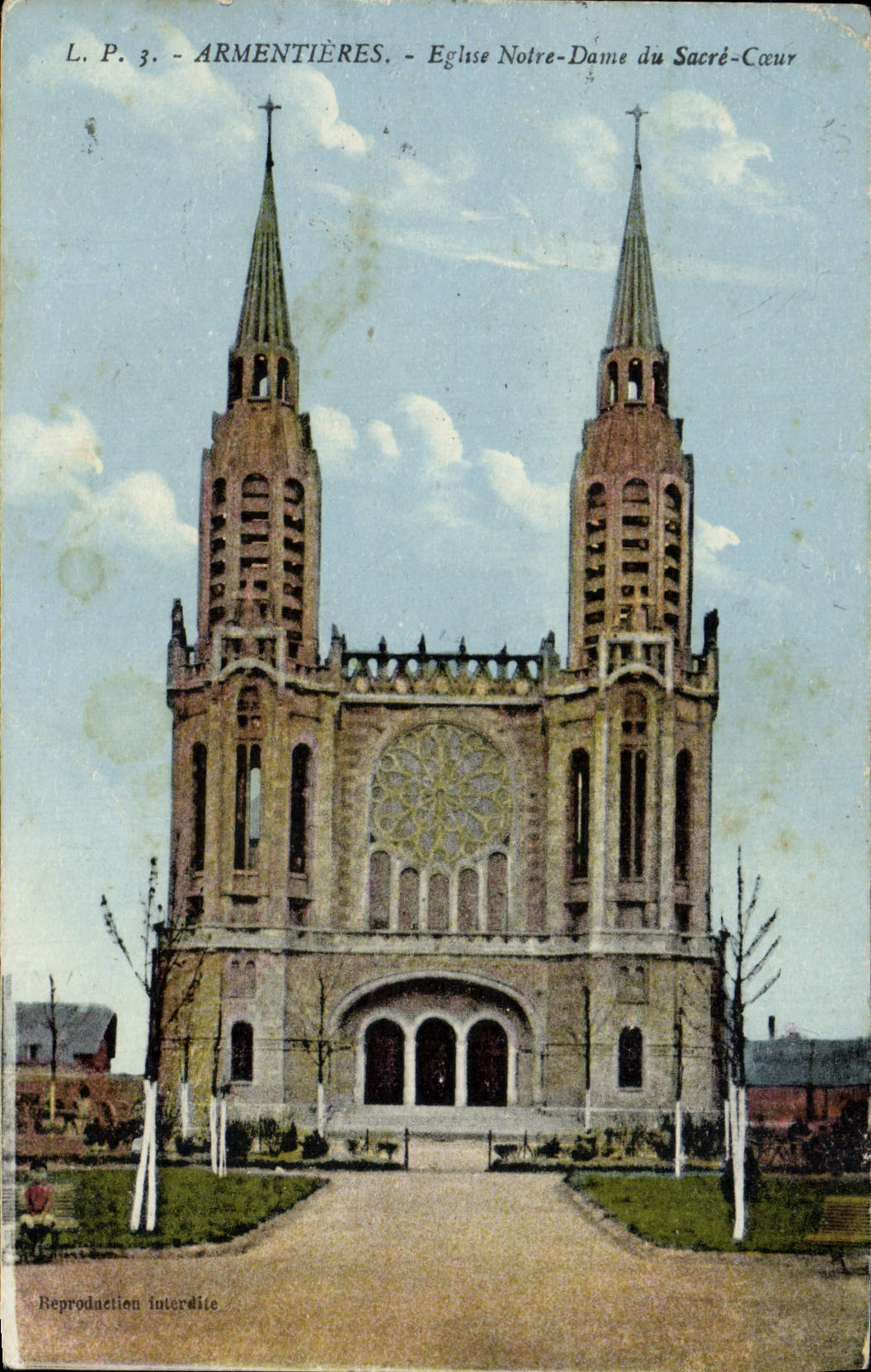 VINTAGE POSTCARD Armentieres Notre Dame Church of the Sacring Heart