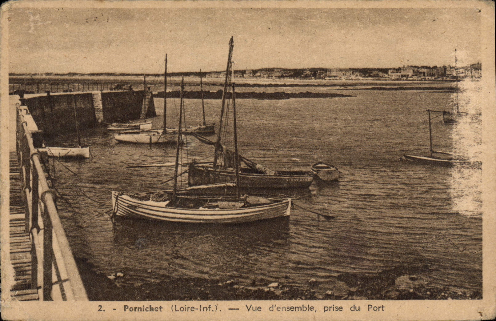 VINTAGE POSTCARD Pomichet Overall picture Catch of the Port boats of sin