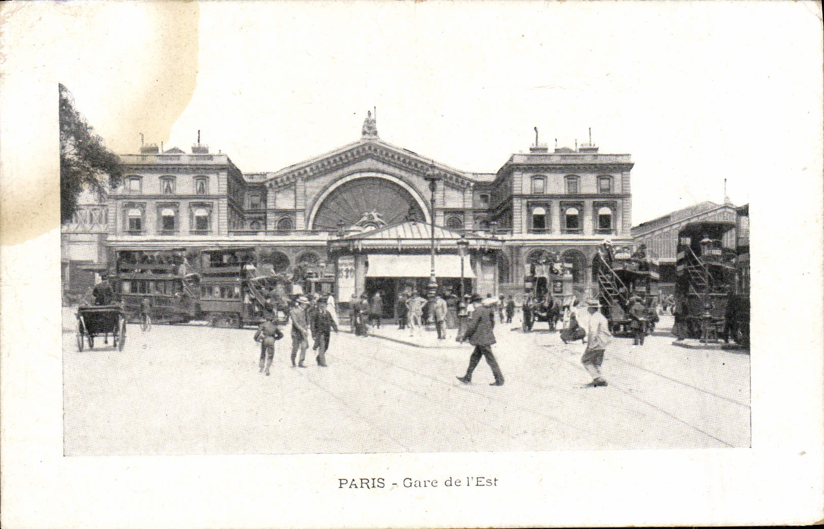 CPA Paris Gare de l'Est Autobus