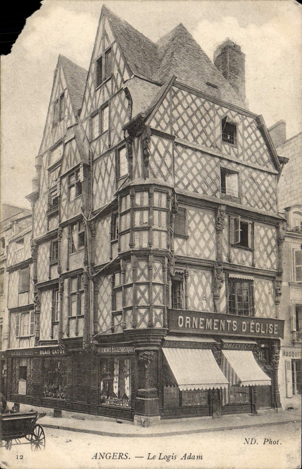 La POSTAL de la VENDIMIA encoleriza a Adán casero