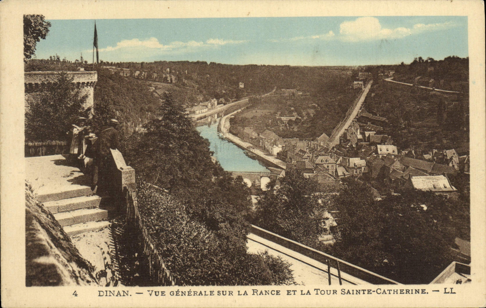 CPA Dinan Vue Generale Sur La Rance Et La Tour Sainte Catherine