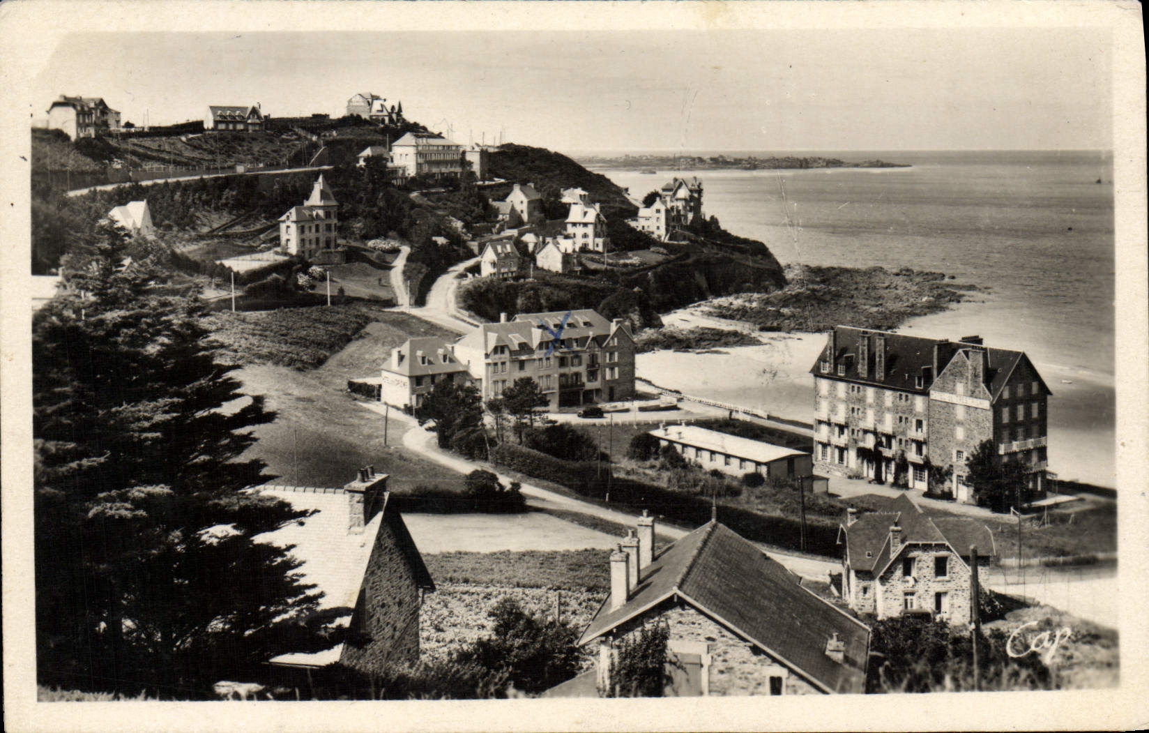 CPM Trestrignel La Plage et les Hotels