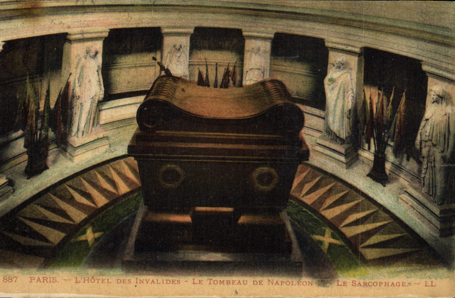 CPA Paris L'Hotel Des Invalides Le Tombeau De Napoleon 1er Le sarcophage