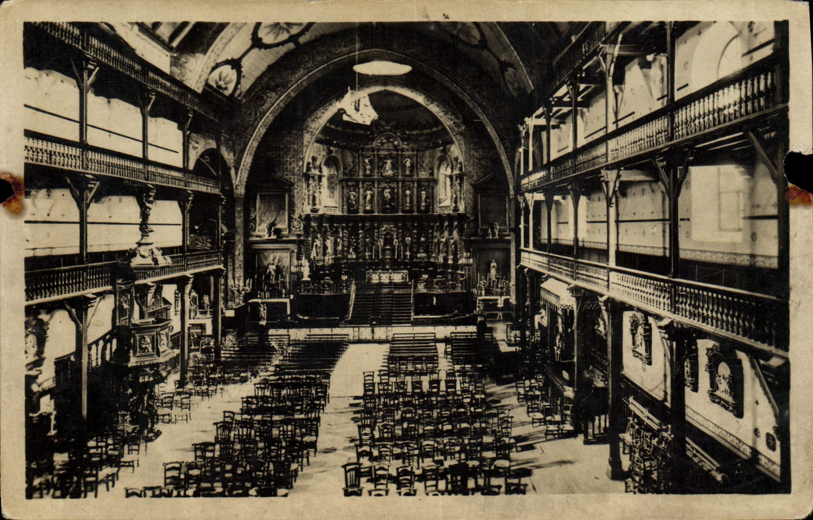 VINTAGE POSTCARD St Jean Of Luz the Parish church
