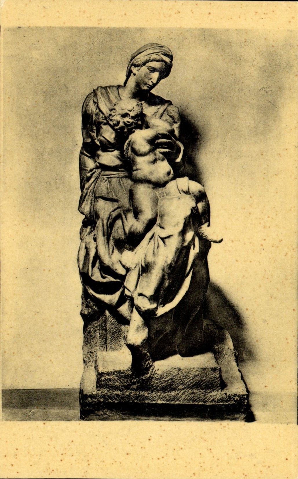 Sacristía de San Lorenzo de la iglesia de Florencia del ángel de Miguel de la POSTAL de la VENDIMIA nueva