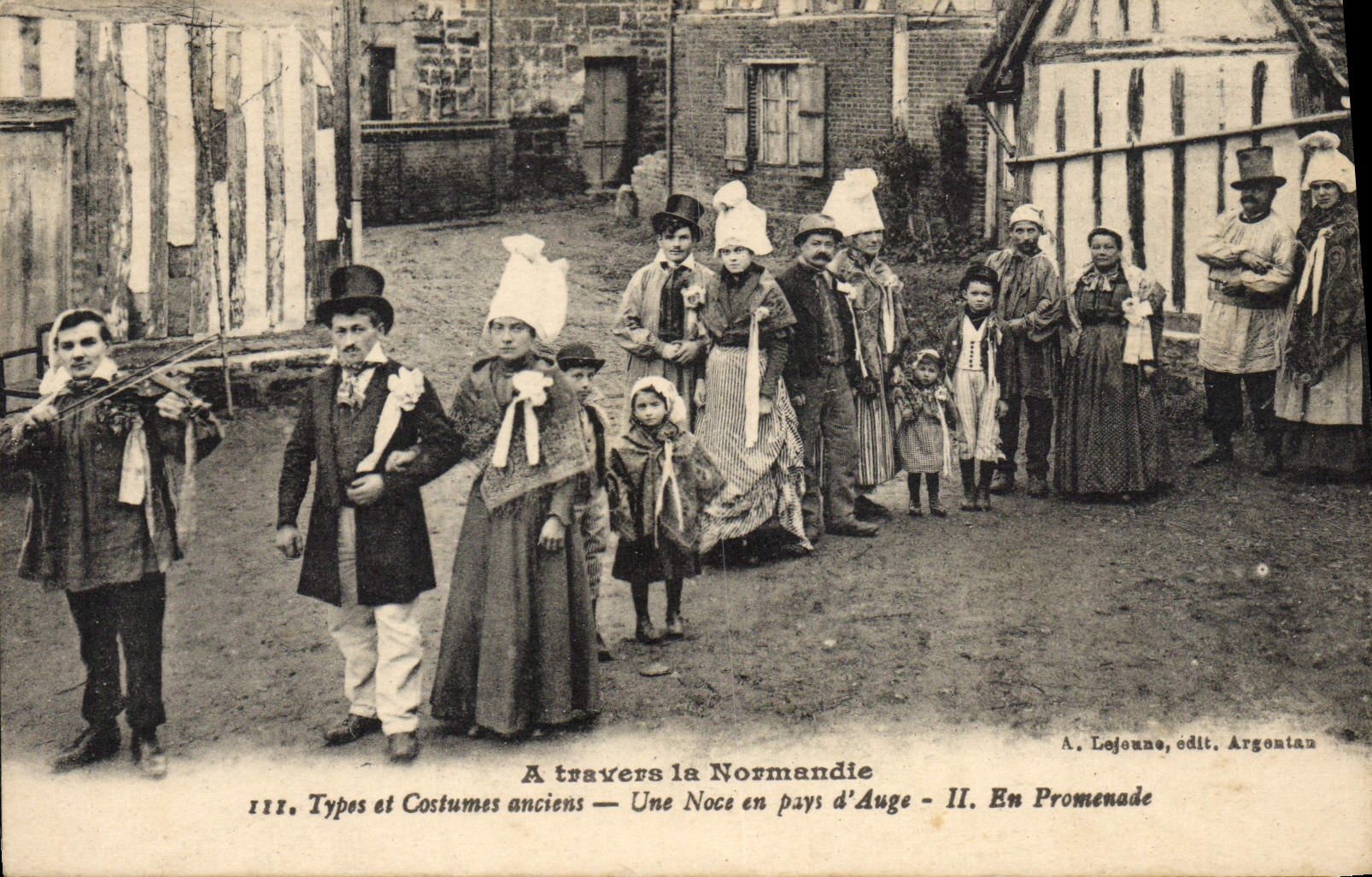 CPA A Travers La Normandie Types Et Costumes anciens une Noce En Pays d'Auge Folklore