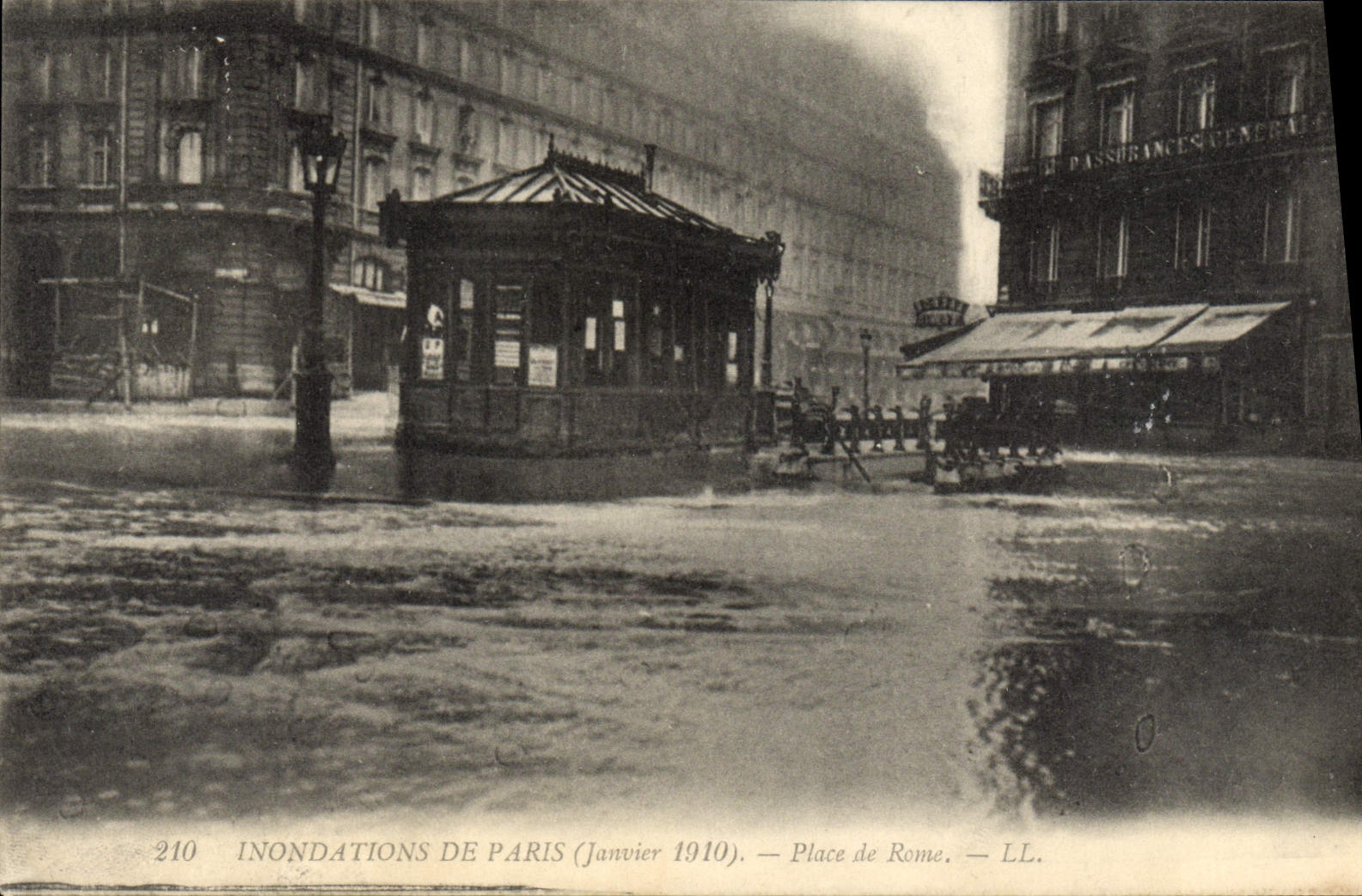 CPA Inondations De Paris Place De Rome Janvier 1910