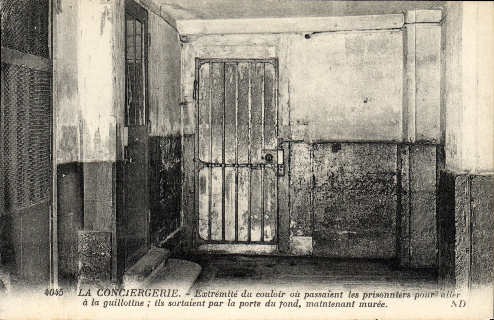 CPA Paris La Conciergerie Extremite Du Couloir Ou Passaient Les Prisonniers