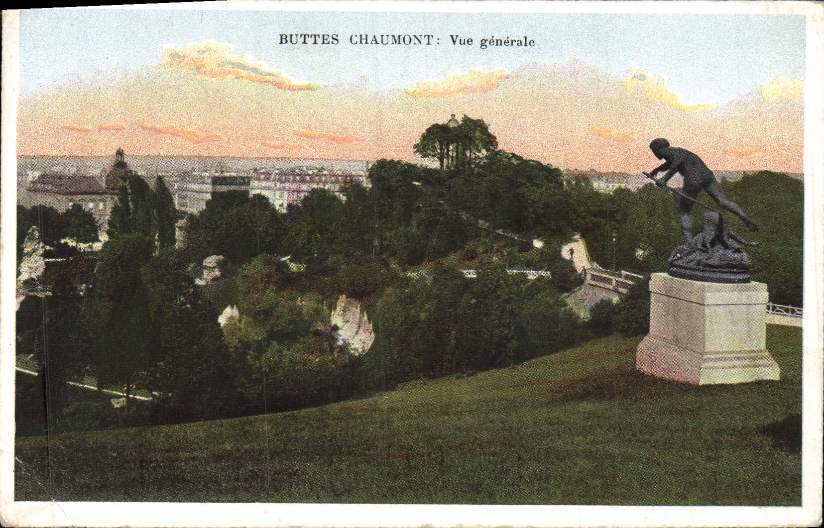 CPA Pairis Buttes Chaumont Vue Generale