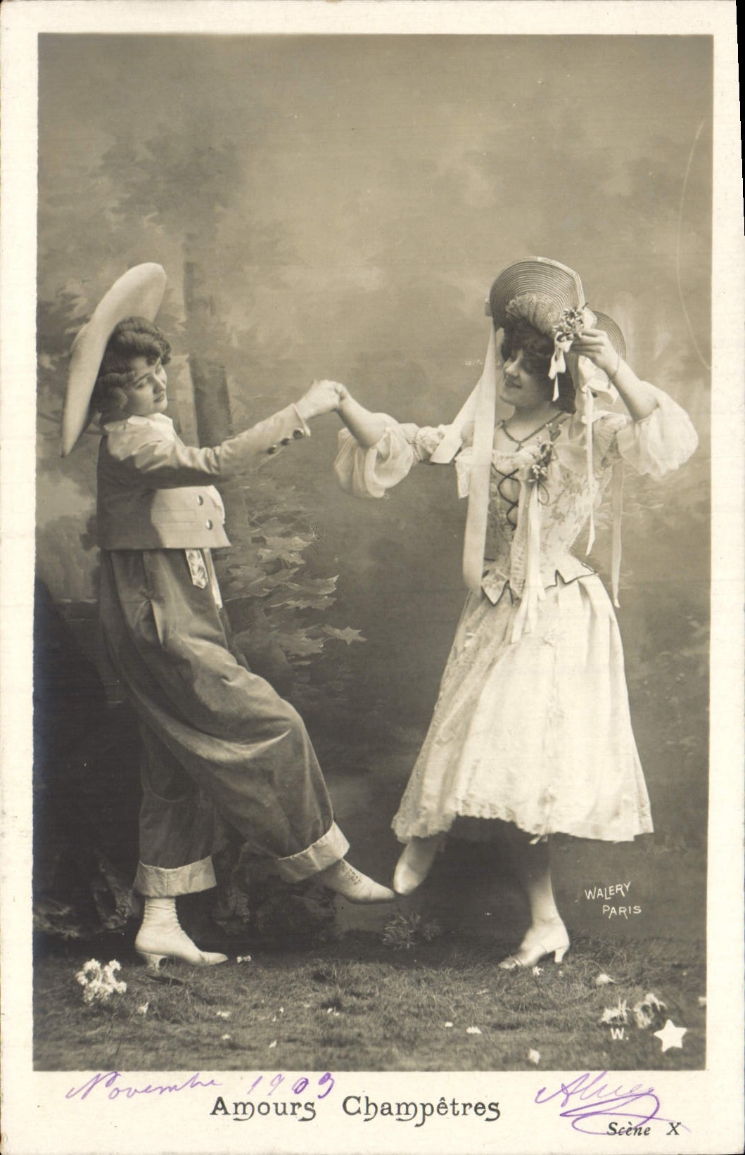 VINTAGE POSTCARD Pastoral Loves Women