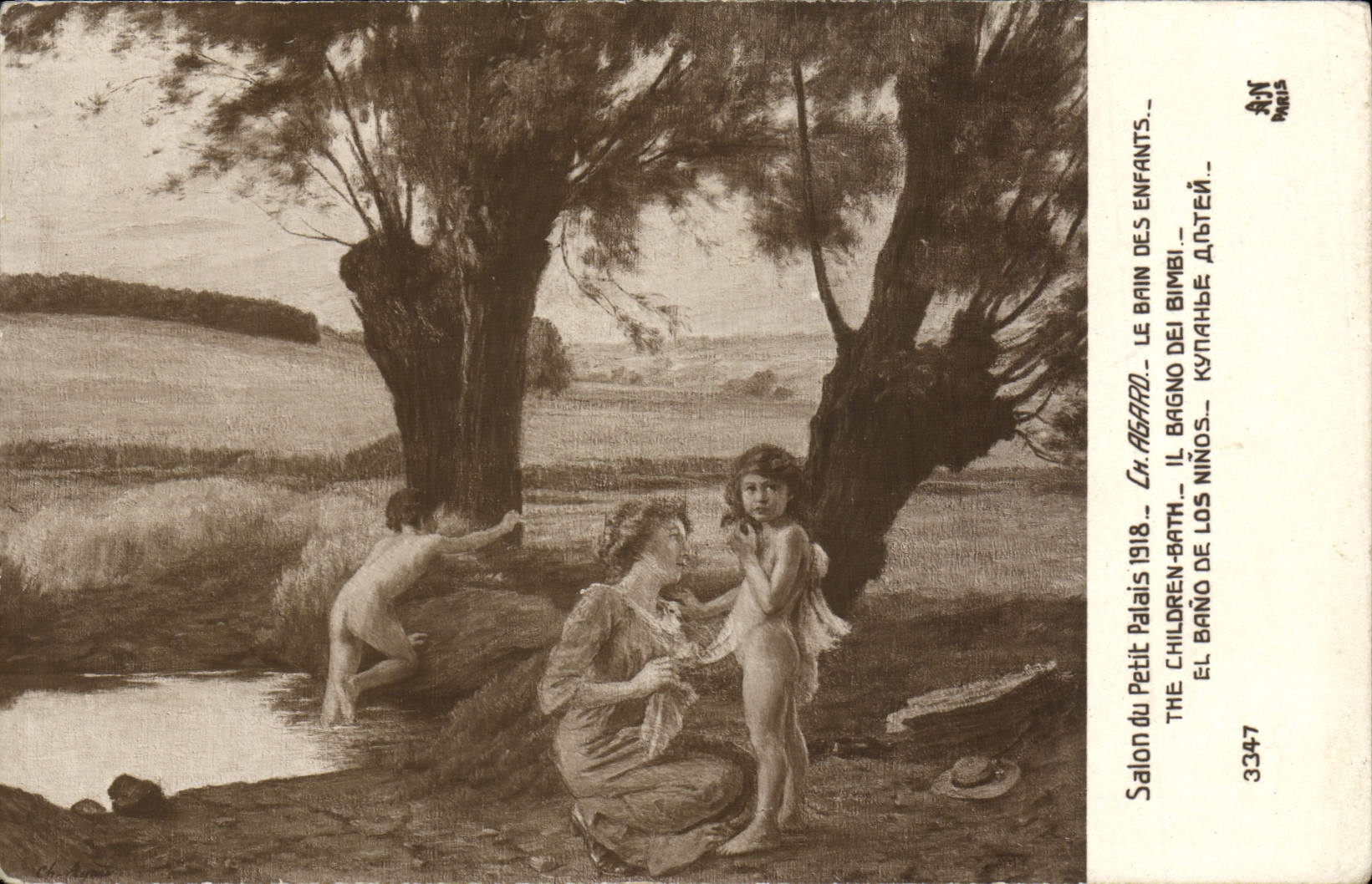 VINTAGE POSTCARD Living room of the small palace 1918 Agard the bath of the children