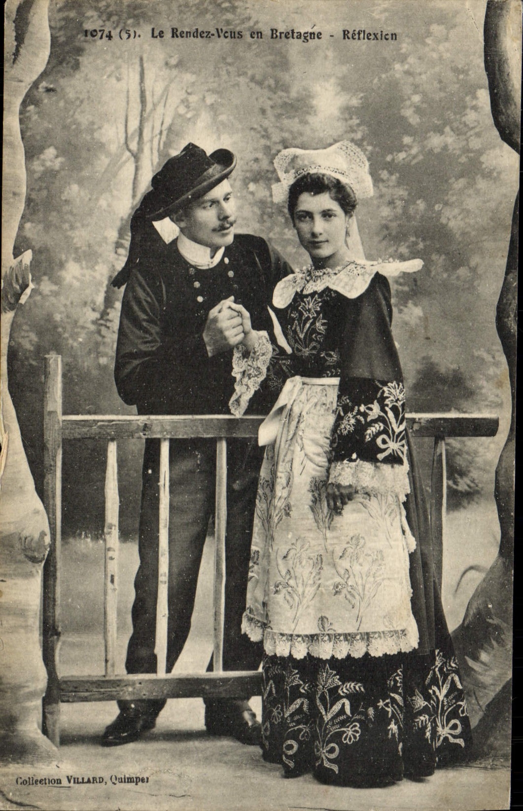CPA Le Rendez Veus en Bretagne Reflexion Folklore