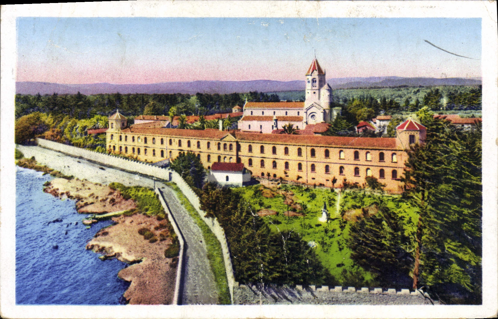 CPA Abbaye Notre Dame de Lerins Saint Honorat Vue Generale du monastere 