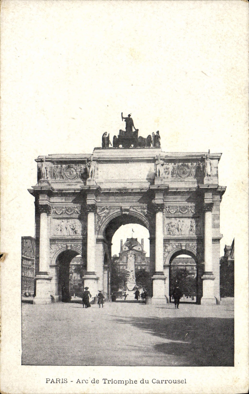 CPA Paris L'Arc de Triomphe du Carrousel