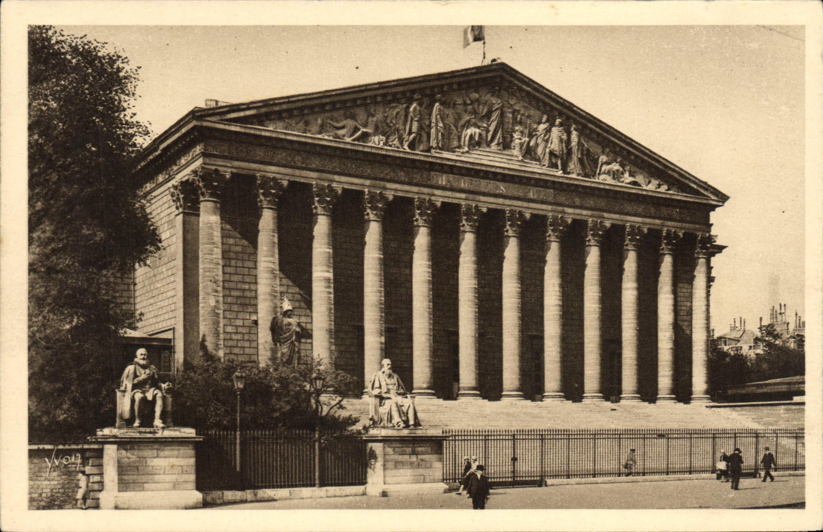 VINTAGE POSTCARD Paris While Strolling Palais Bourbon House of Commons
