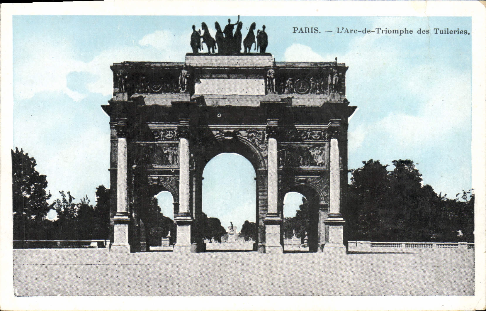CPA Paris Arc de Triomphe aux Tuileries