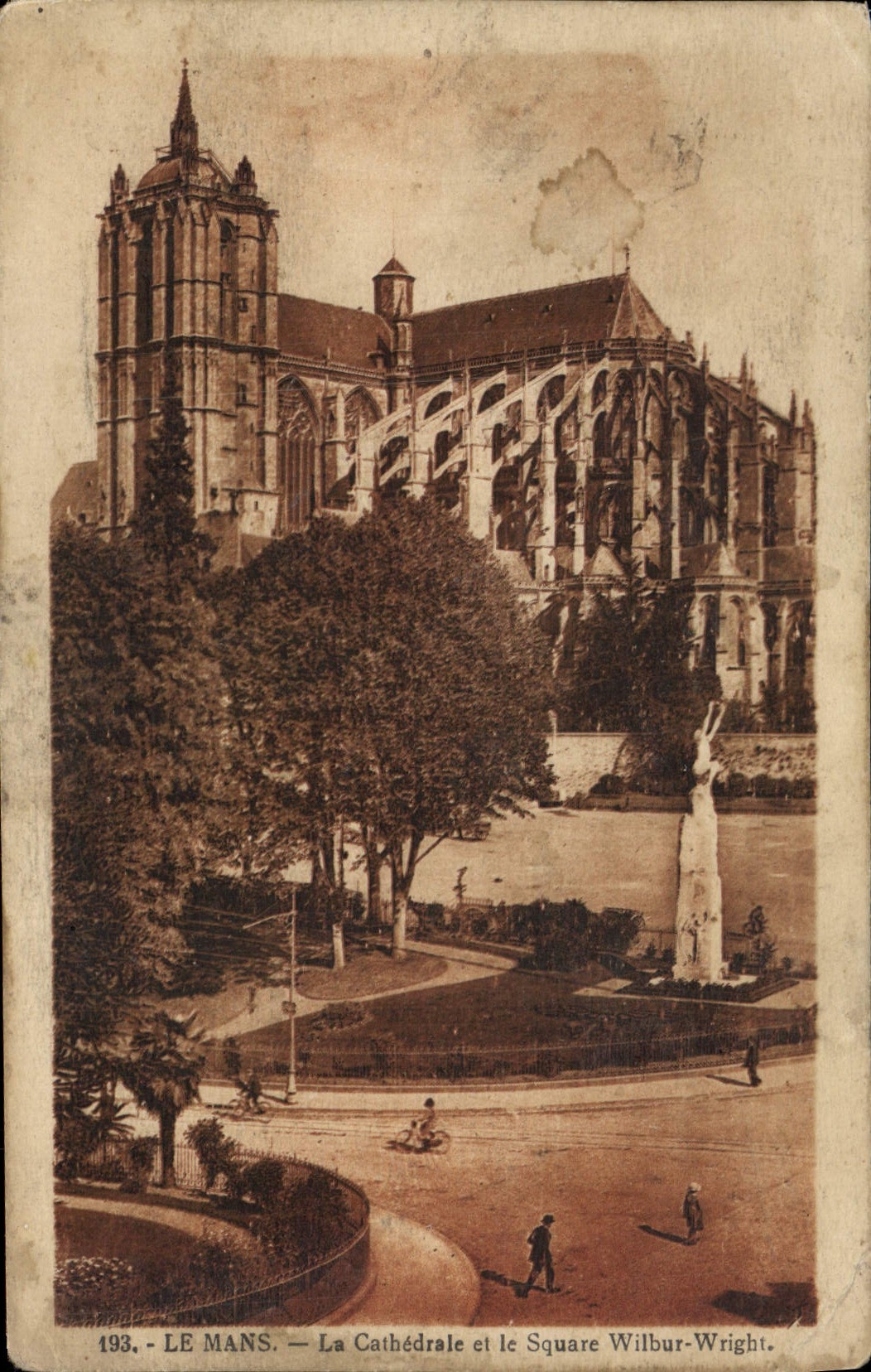 CPA Le Mans la cathedrale et le square Wilbur Wright 