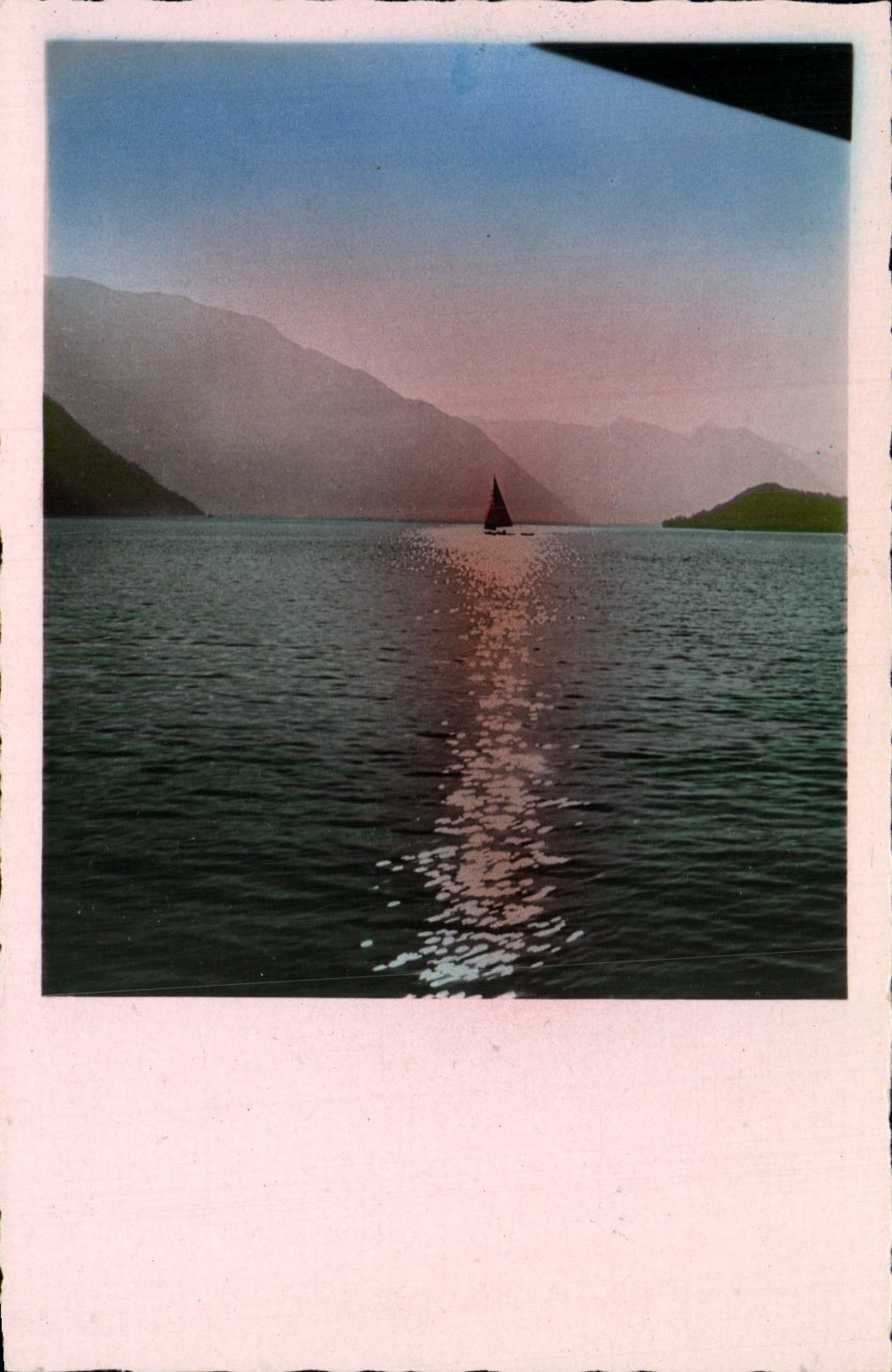 CPM Bateau sur l'eau