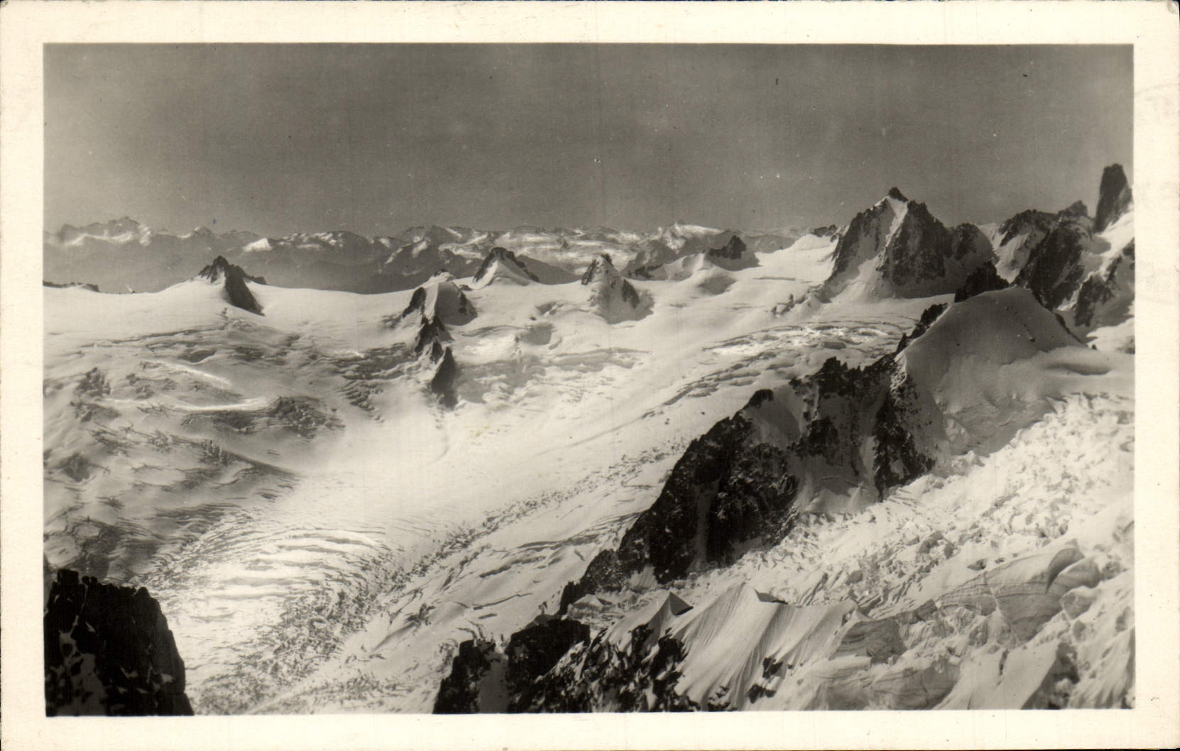 CPM Massif du Mont Blanc Glacier et col du geant