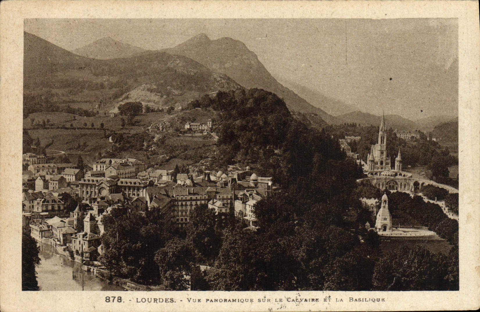 VINTAGE POSTCARD Heavy Panoramic View On the Martyrdom and the basilica