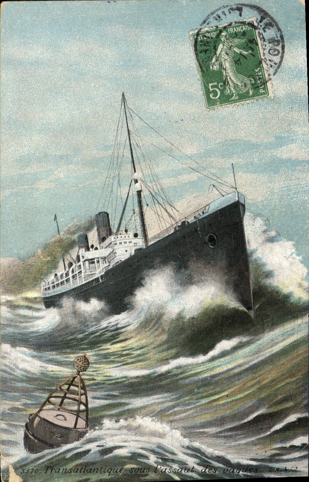 CPA Transailantique sous l'assaut des vagues Paquebot Bateau 