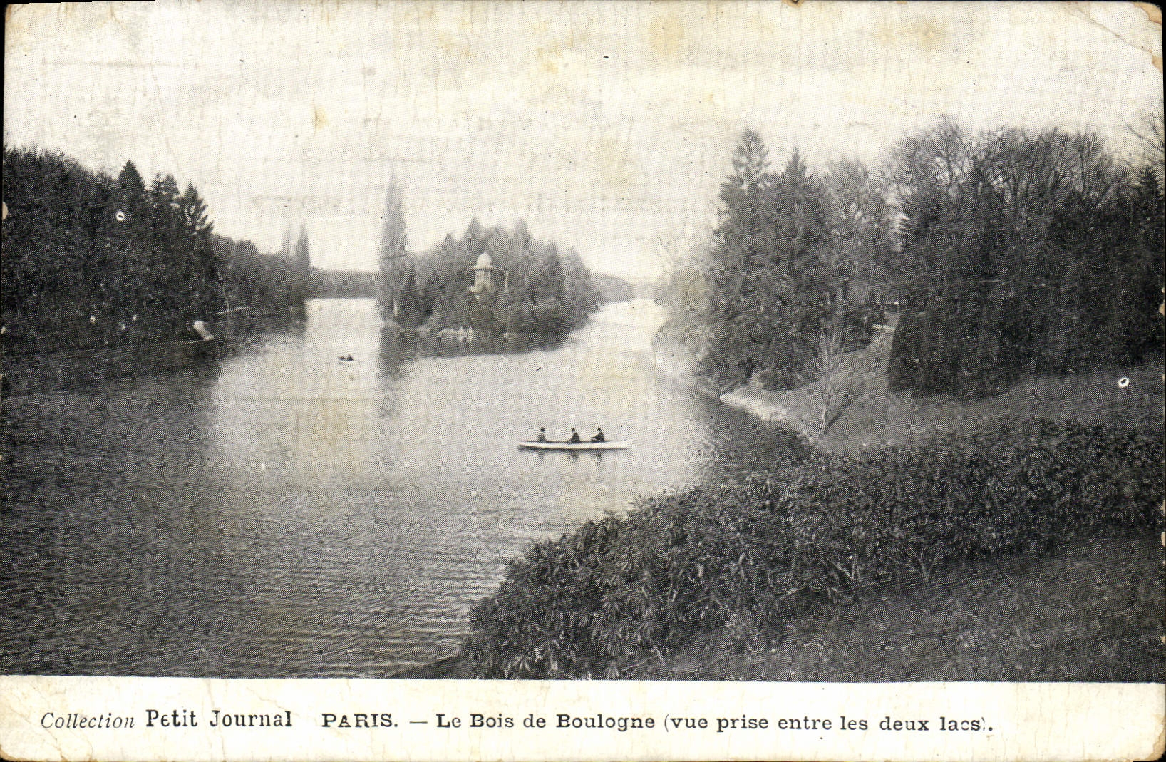 CPA Petit Journal Paris Le Bois de Boulogne vue prise entre deux lacs
