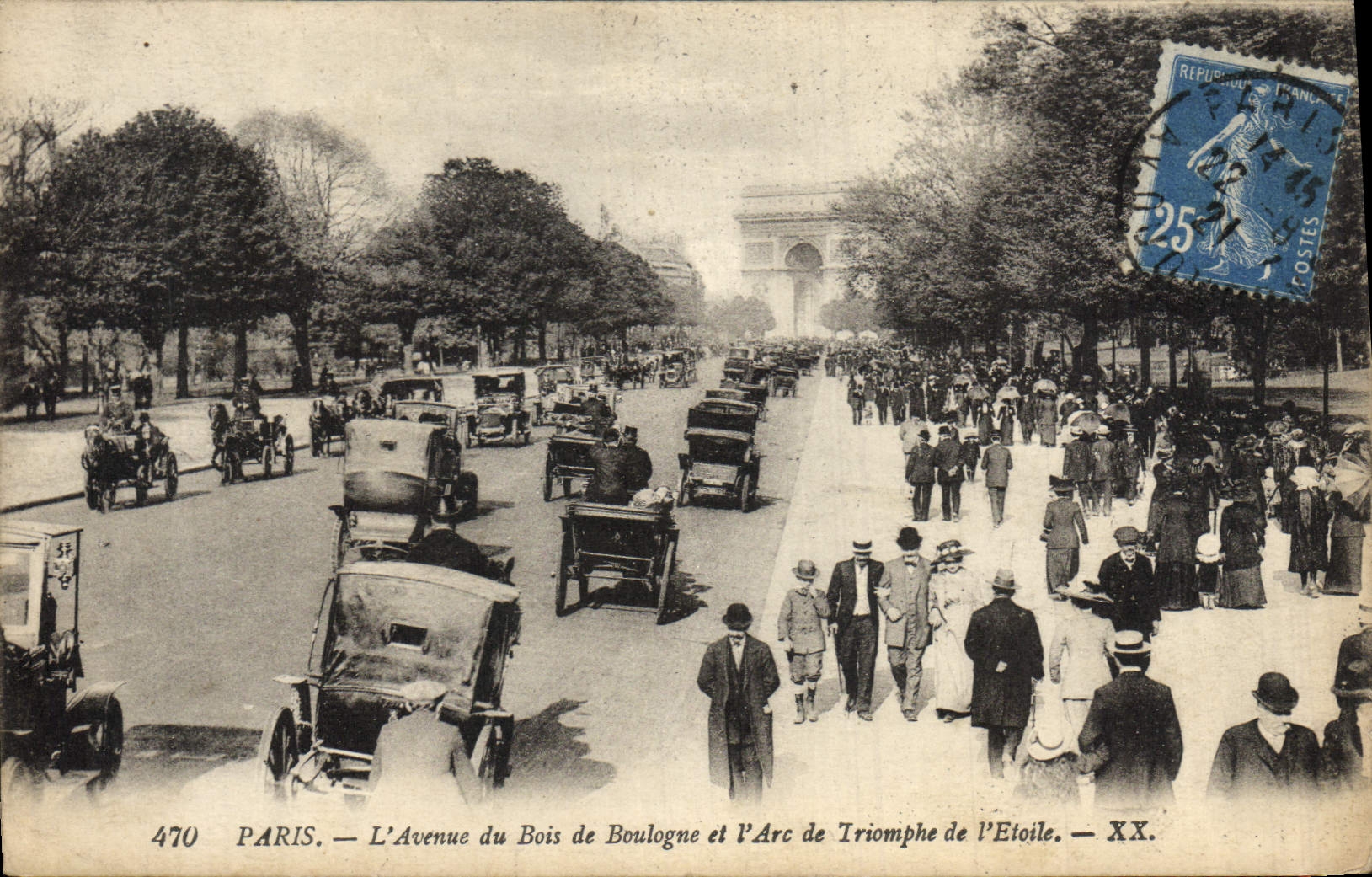 CPA Paris L'Avenue du Bois de Boulogne et I'Arc de Triomphe de I'Etoile