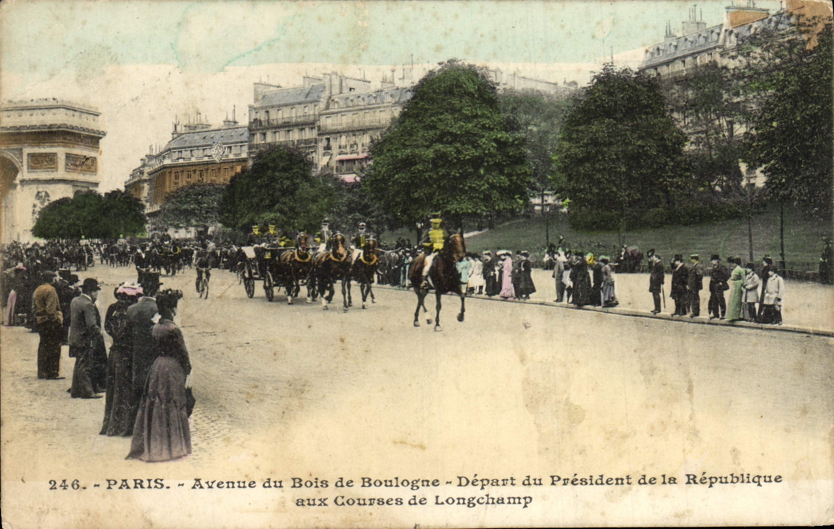 CPA Paris Avenue du Bois de Boulogne Depart du President de la Republique