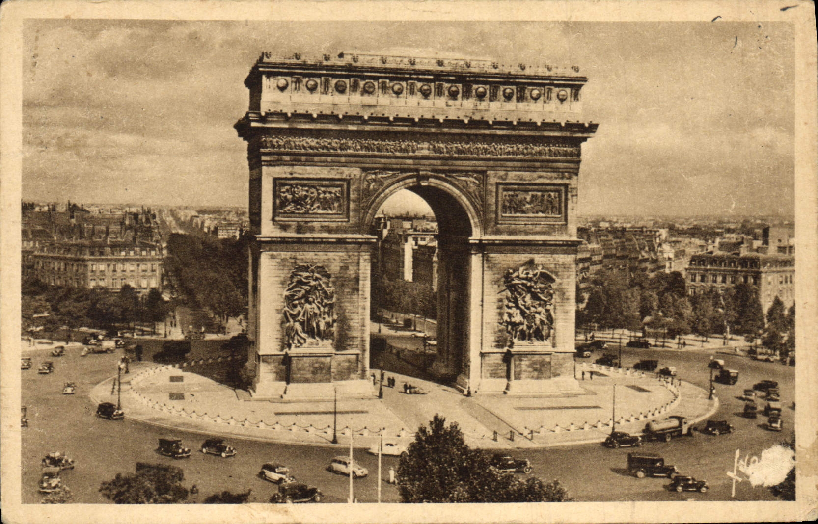CPA Paris L'Arc de Triomphe de I'Etoile