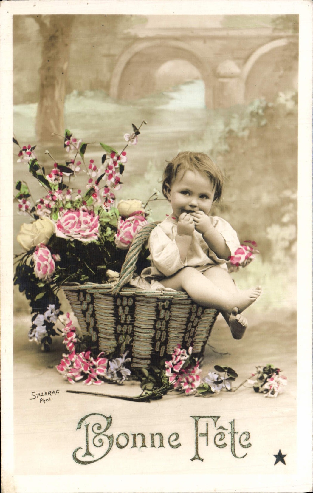 VINTAGE POSTCARD Good Festival Child Baby