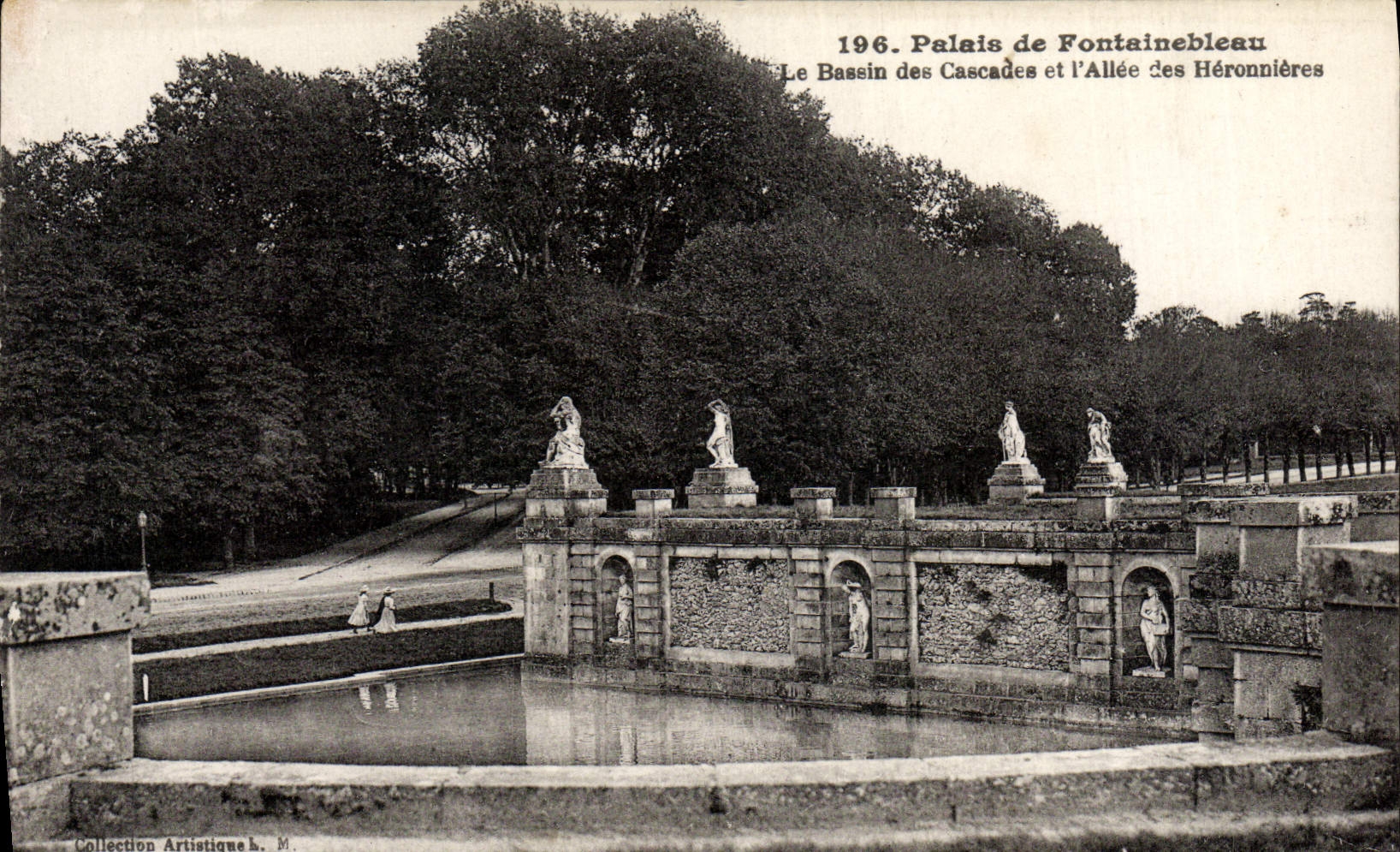 VINTAGE POSTCARD Palate of Fontainebleau the Basin of the Cascades and the Alley of Heronnieres