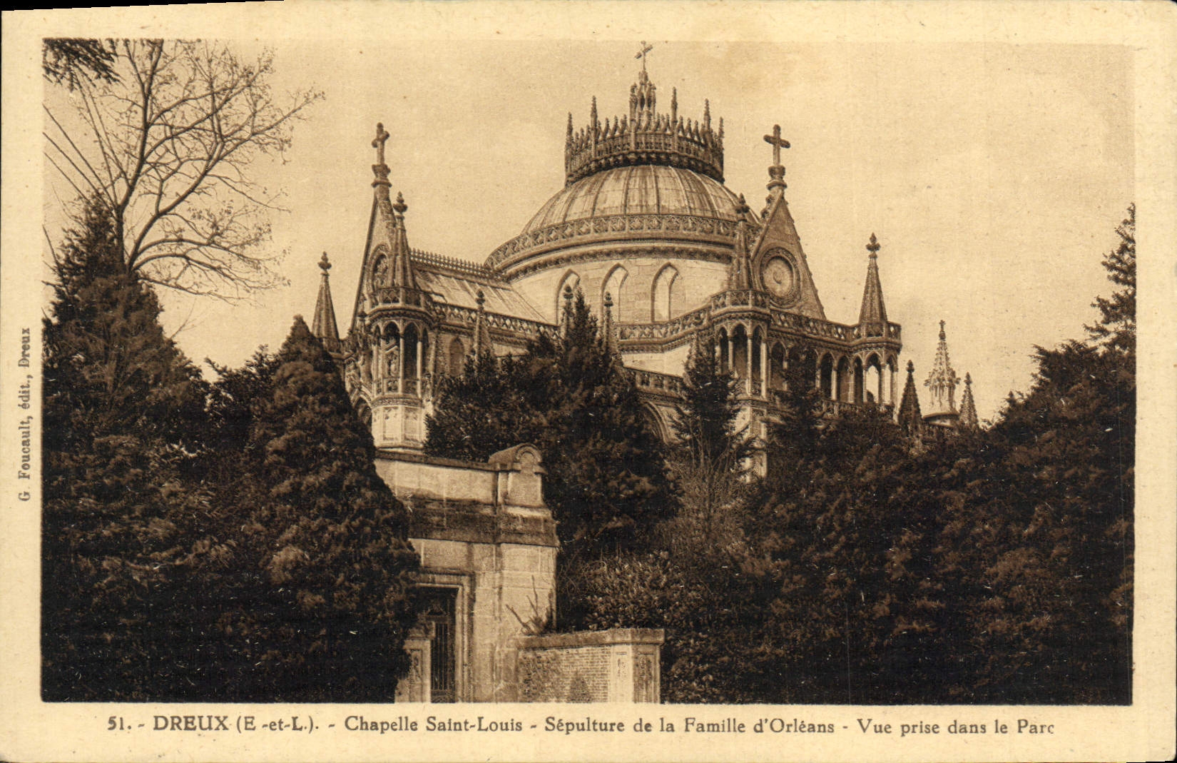 CPA Dreux Chapelle Saint Louis Sepulture de la Famille d'Orleans