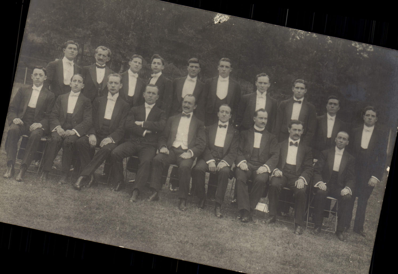 CARTE PHOTO Hommes Musiciens 
