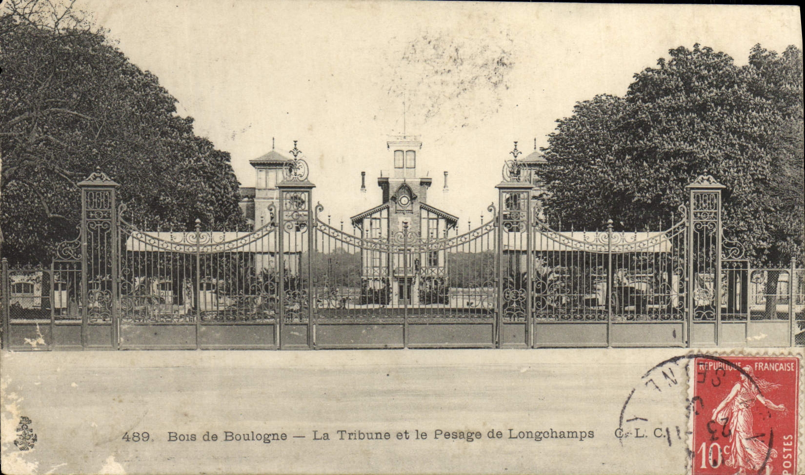 CPA Bois de Boulogne La tribune et le Pesage de Longohamps