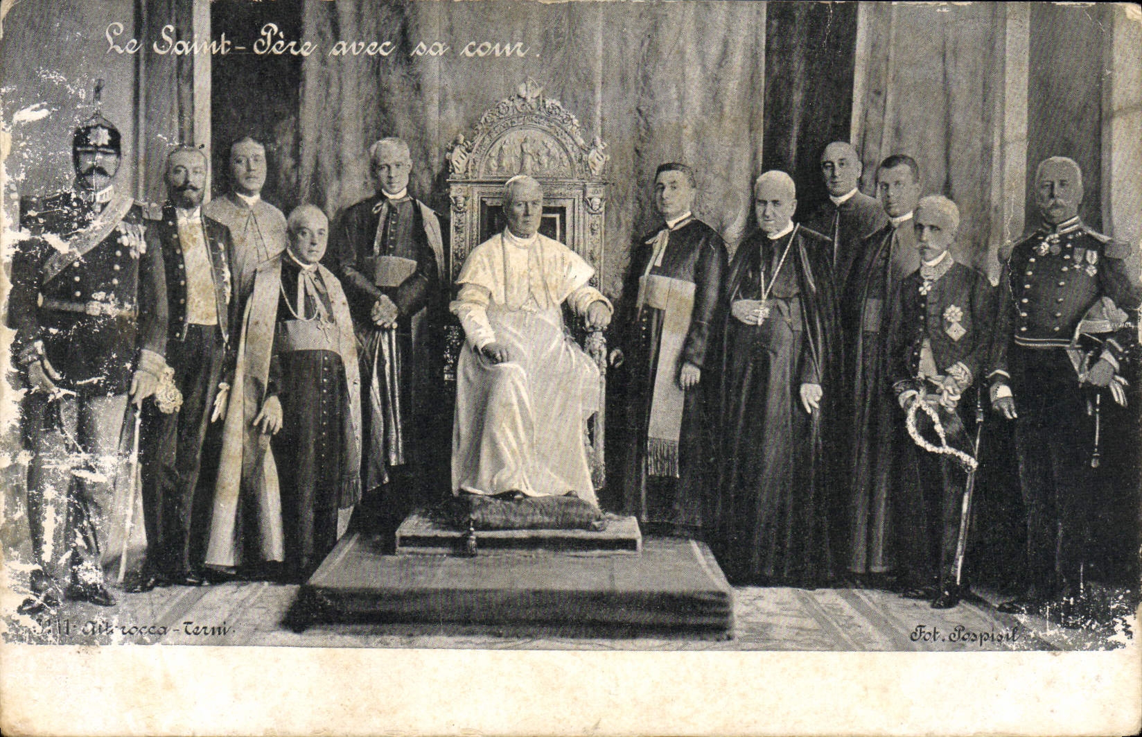 CPA Le Saint Pere Avec Sa Coin Pape