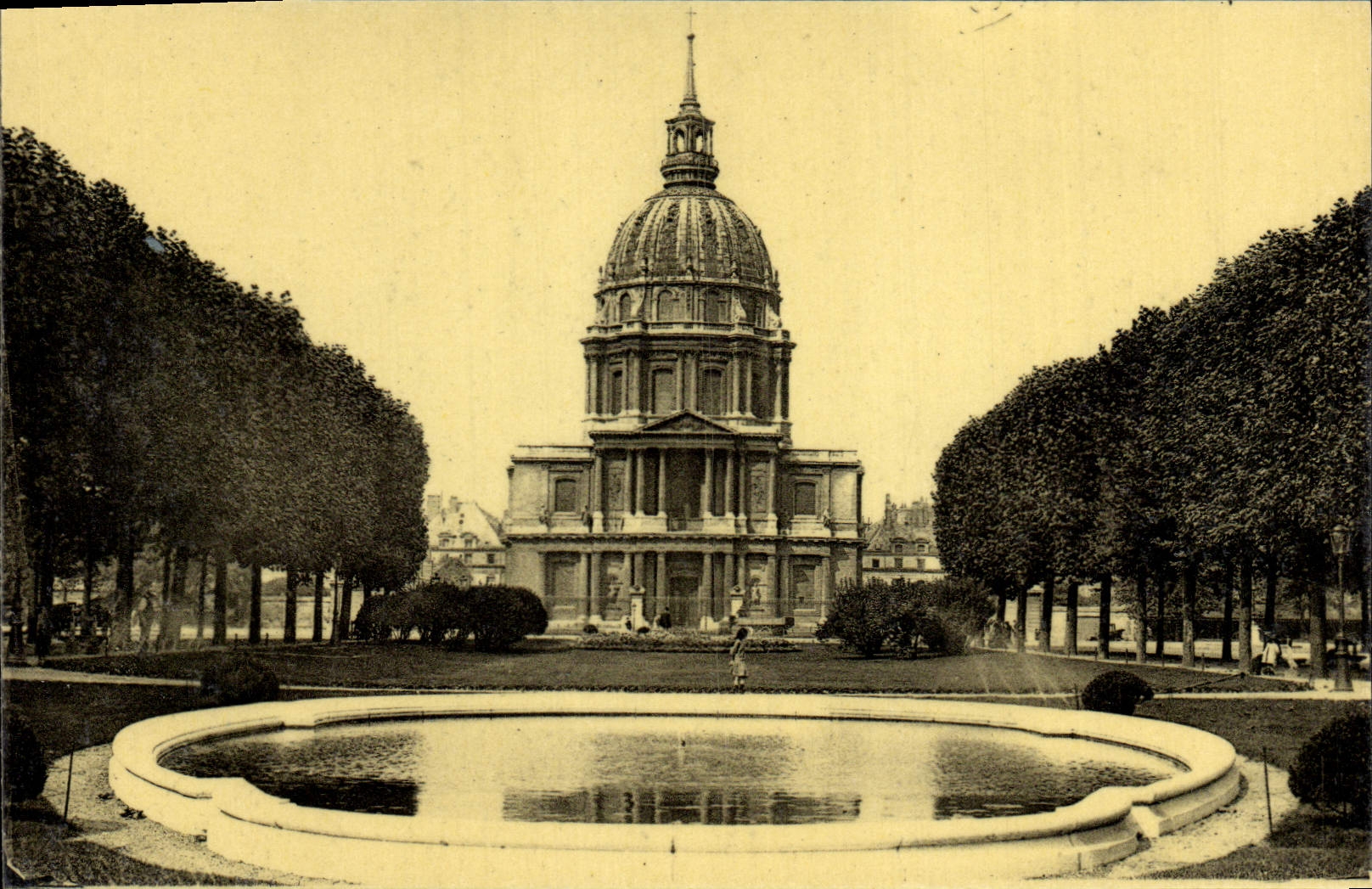 VINTAGE POSTCARD Church Saint Louis Of the Paris Invalids