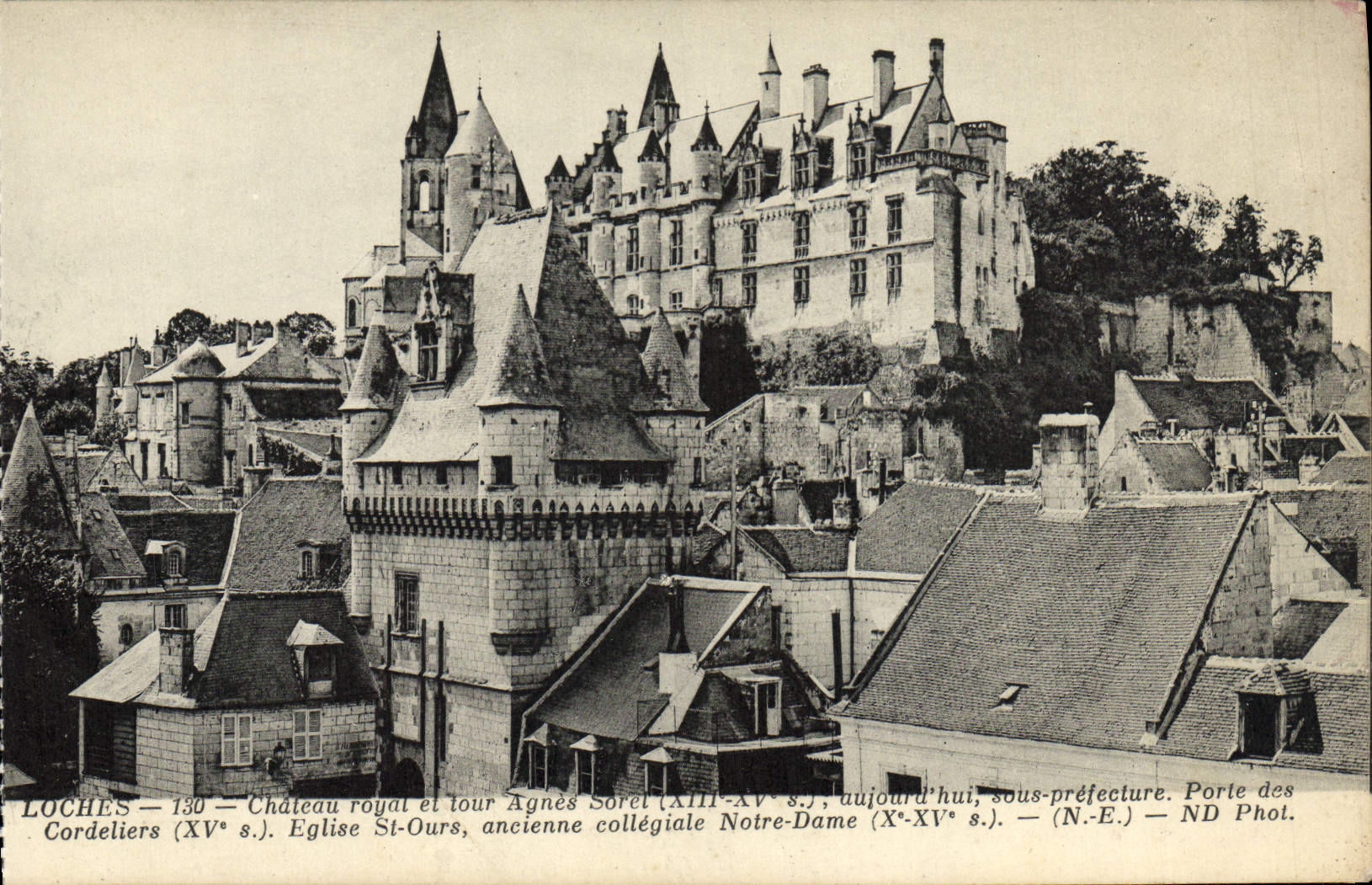 CPA Loches Chateau Royal Et Tour Sorel