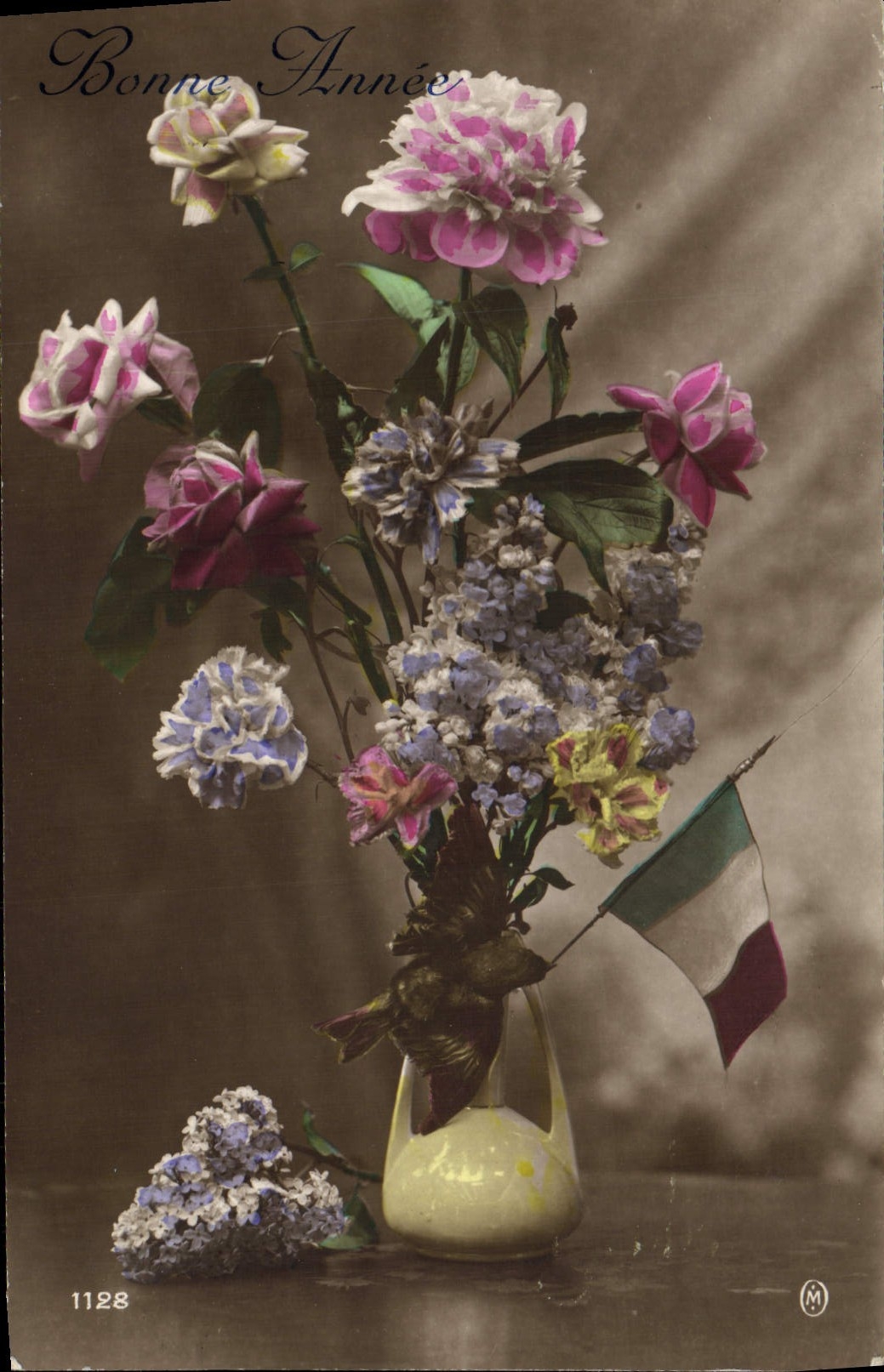 CPA Fantaisie Fleurs Drapeau Bleu Blanc Rouge