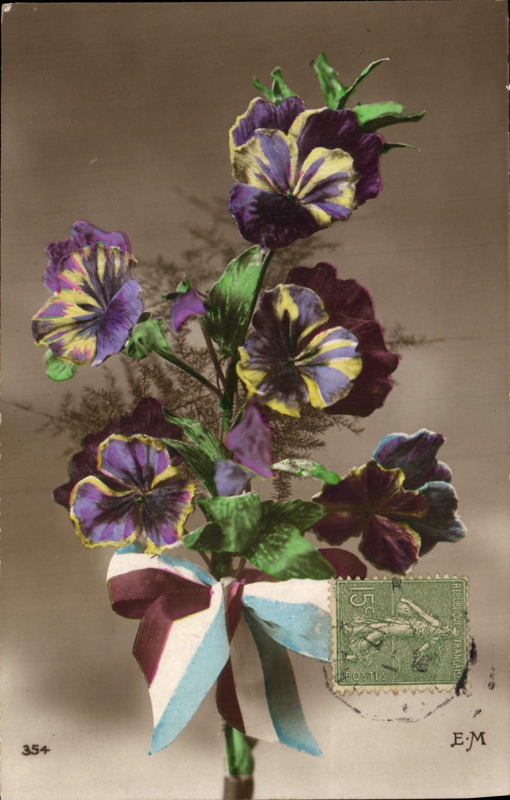 Flores de la fantasía de la POSTAL de la VENDIMIA