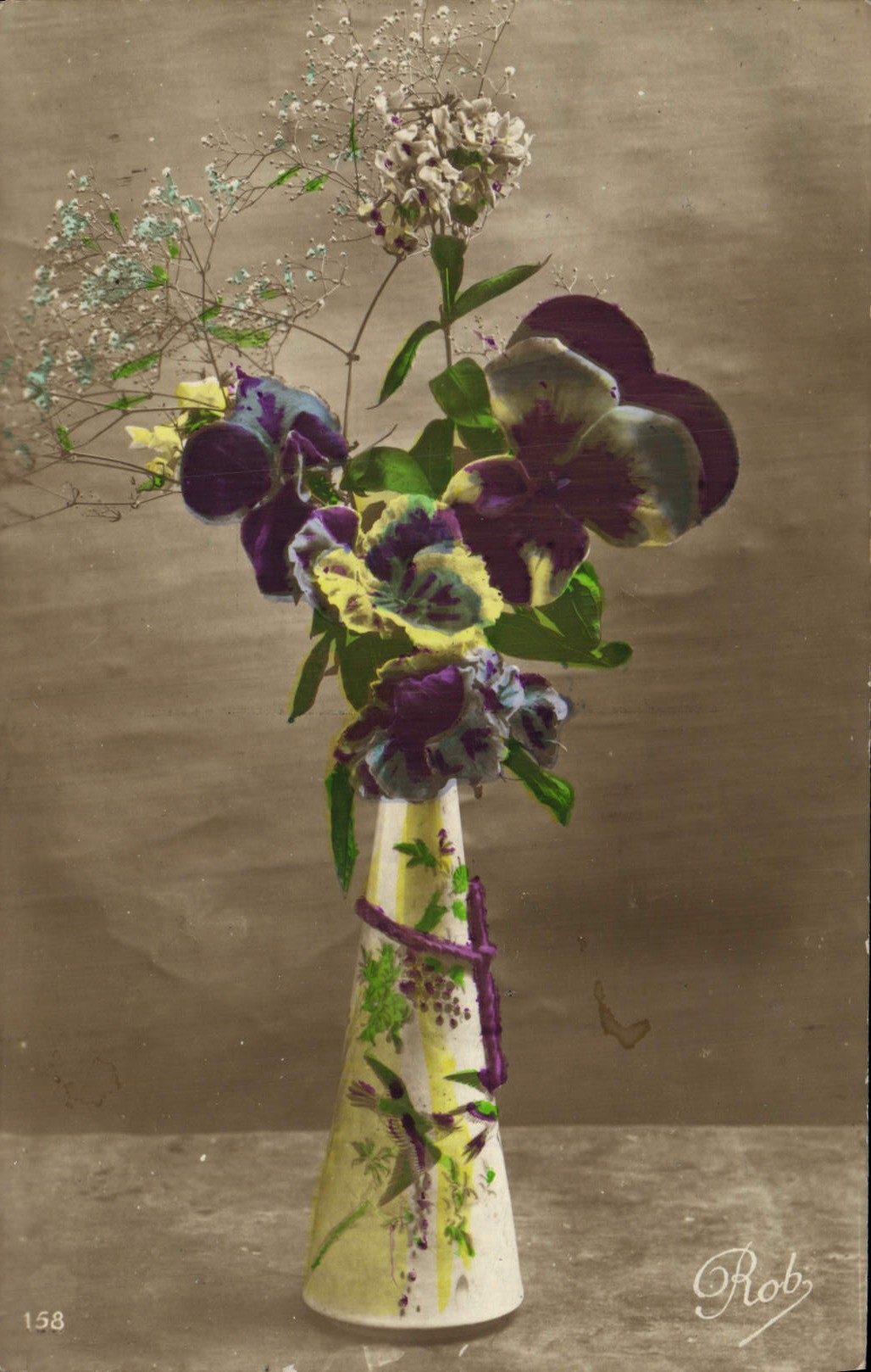 Flores de la fantasía de la POSTAL de la VENDIMIA