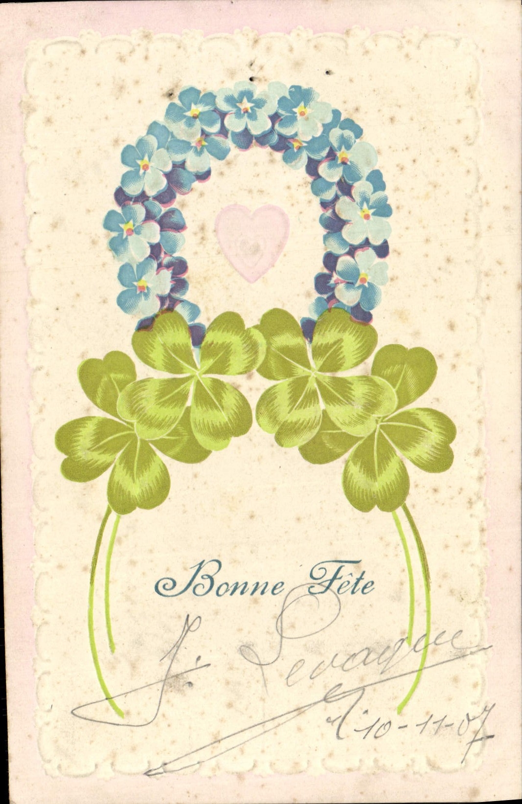 La fantasía de la POSTAL de la VENDIMIA florece el trébol