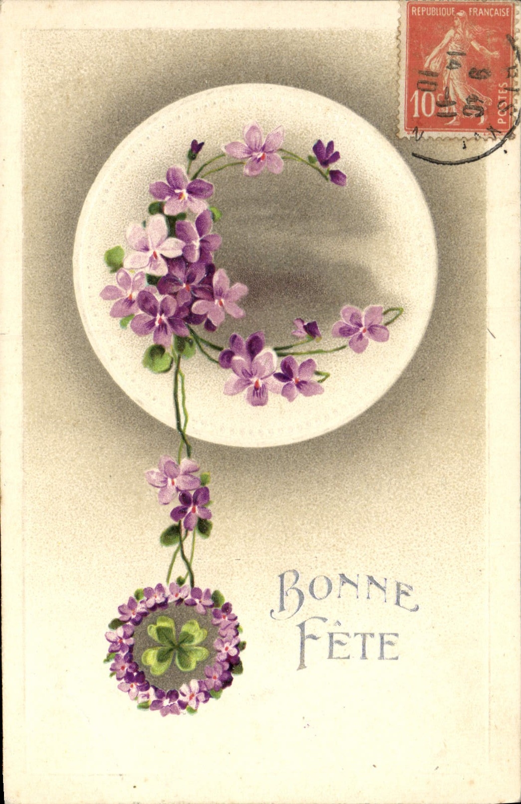 La fantasía de la POSTAL de la VENDIMIA florece el trébol